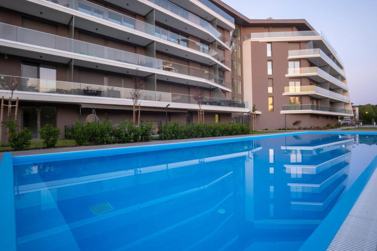 Myflat Coral Beach Apartment Siófok Eksteriør bilde